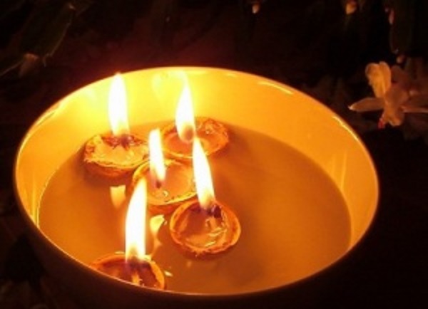 Гадание на орехах.