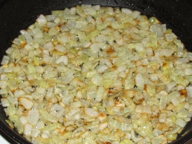 5-vkusnyx-receptov-kuricy-v-duxovke-celikom- 16