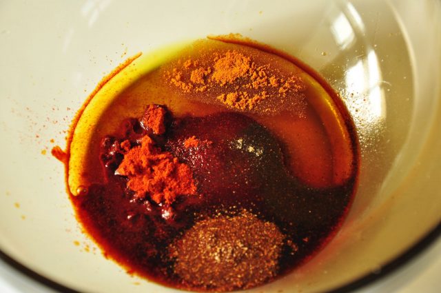 5-vkusnyx-receptov-kuricy-v-duxovke-celikom- 3.1