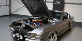 Как открыть капот, если оборвался тросик