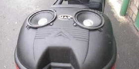 Как поставить музыку на мопед фото