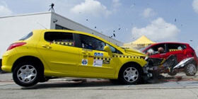 Как поступить при аварии фото краш тест