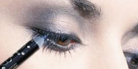 Как правильно красить глаза подводкой фото