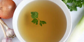 Готовим куриный, мясокостный и костный бульоны