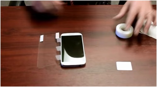 Как наклеить пленку на телефон?