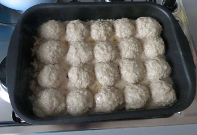 kak-prigotovit-ezhiki-iz-farsha-s-risom-12