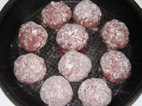 kak-prigotovit-ezhiki-iz-farsha-s-risom-24