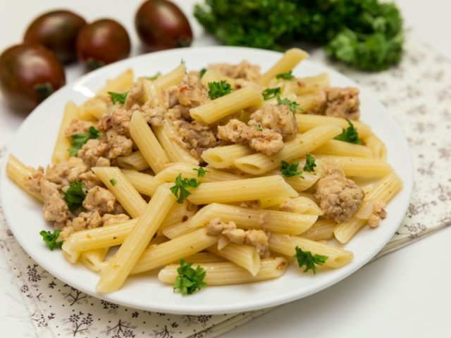 kak-prigotovit-makarony-po-flotski-s-farshem1