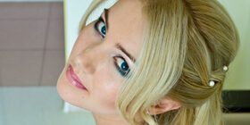 Как сделать красивую вечернюю прическу самой на скорую руку, видео