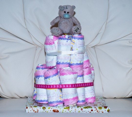 kak-sdelat-tort-iz-pampersov-svoimi-rukami-19