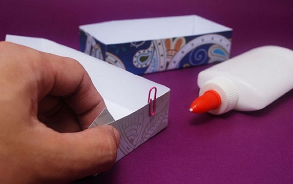 Как упаковать подарок в подарочную бумагу