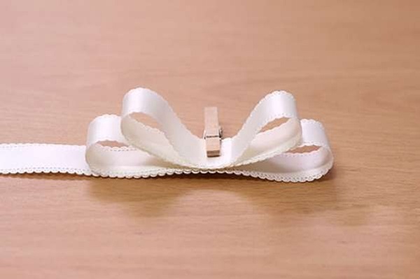 Как упаковать подарок в подарочную бумагу