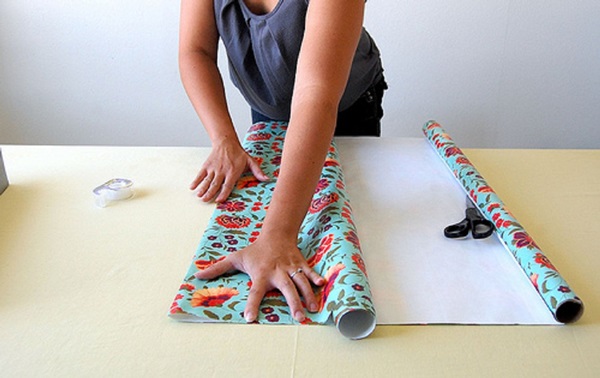 Как упаковать подарок в подарочную бумагу