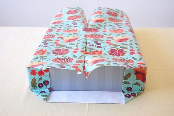Как упаковать подарок в подарочную бумагу
