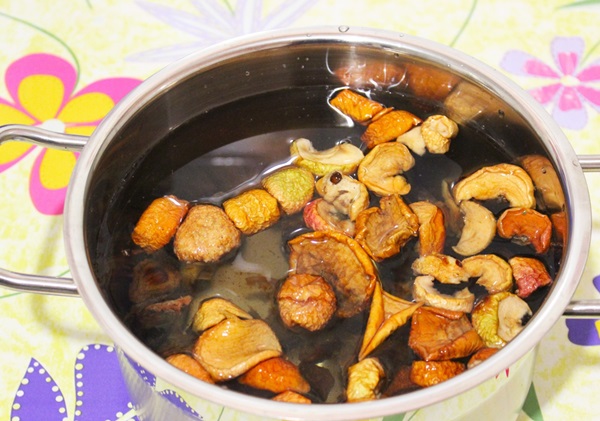 Как варить компот из сухофруктов