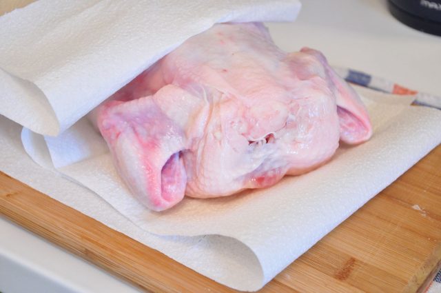 kak-zapech-kuricu-v-duxovke-celikom-17.1