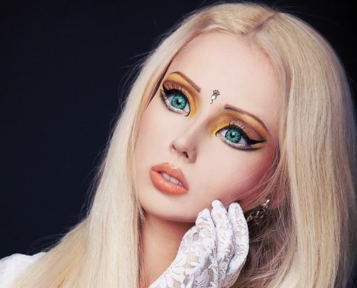 Создать аниме макияж своими руками легко