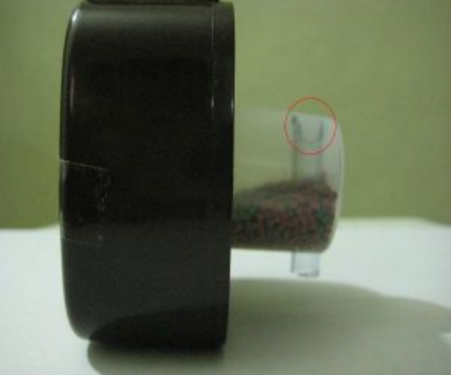 Стационарная и автоматическая кормушка для аквариума своими руками