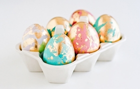 Как оригинально украсить яйца к Пасхе своими руками Как оригинально украсить яйца к Пасхе своими руками